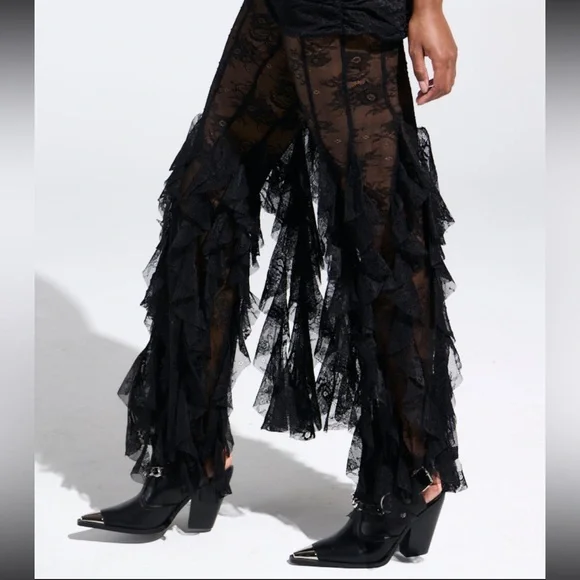 AKIRA RUFFLE QUEEN LACE SKIRTED LEGGING Size MM - Picture 2 of 3